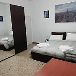 Affittacamere Mark Πανσιόν